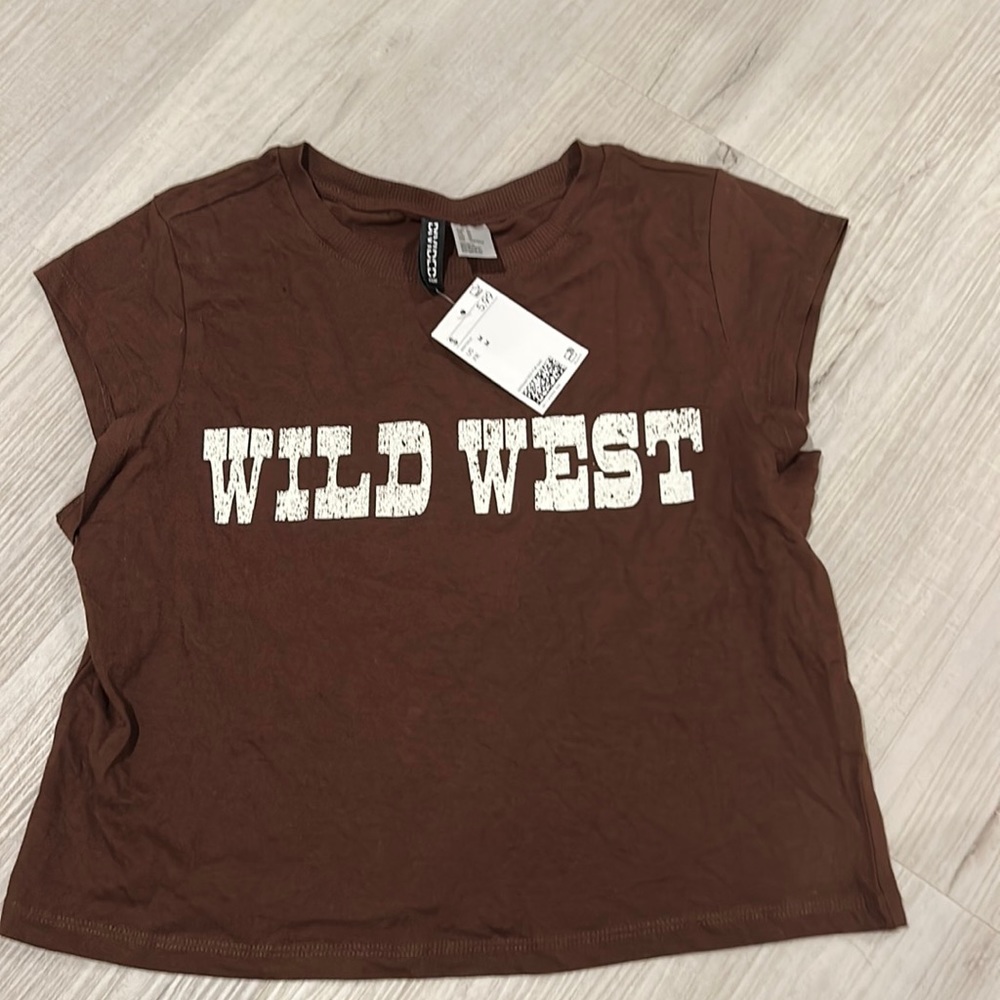 H&M cropped tshirt women’s size medium
